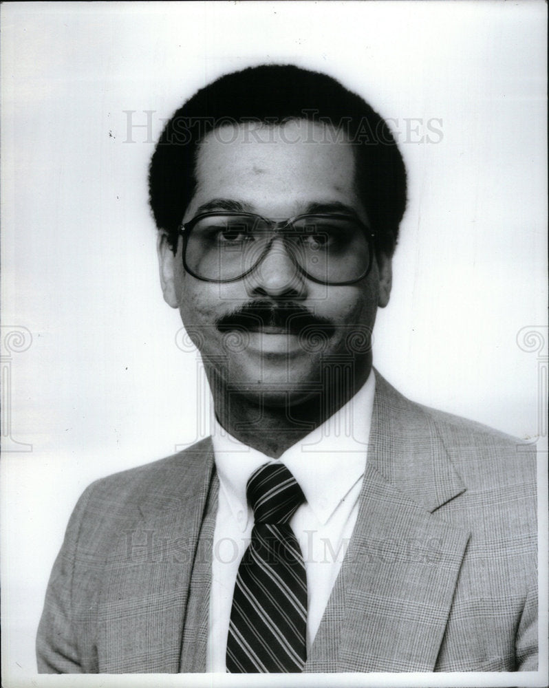 1984 Press Photo Detroit Business Executive John Ridley - Historic Images