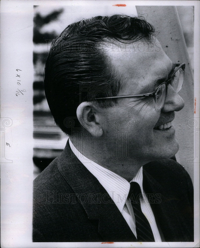 1966 Press Photo Rep Robert P Griffin,politician - Historic Images