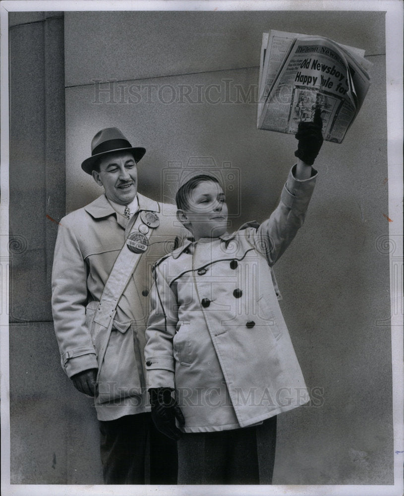 1959 Press Photo Frank and Michael Brady Old Newsboys - Historic Images