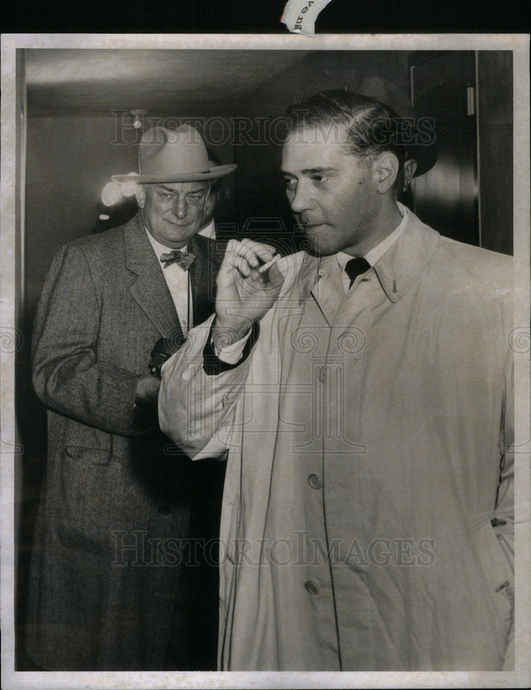 1957 Press Photo Cymon Riger, Photo Studio Fraud - Historic Images