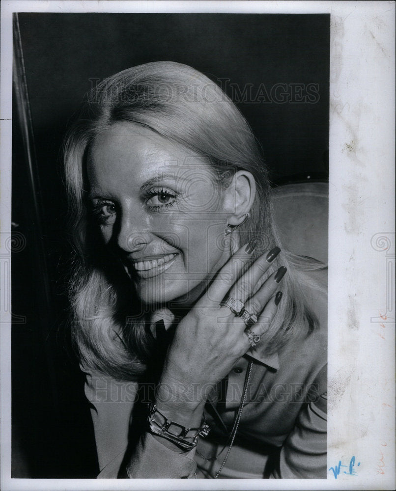 1977 Press Photo Jewelry Designer Orlanda Olson - Historic Images