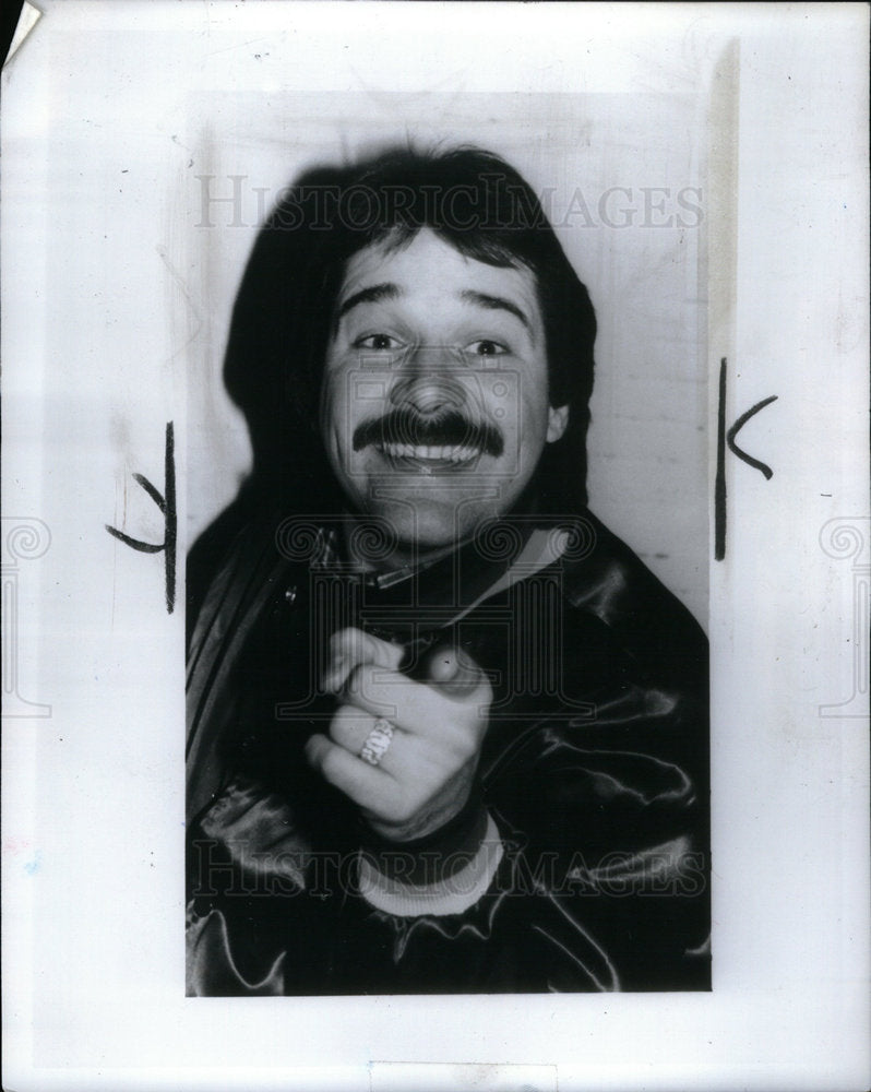 1985 Press Photo Mark Ridley, American Comedian. - Historic Images