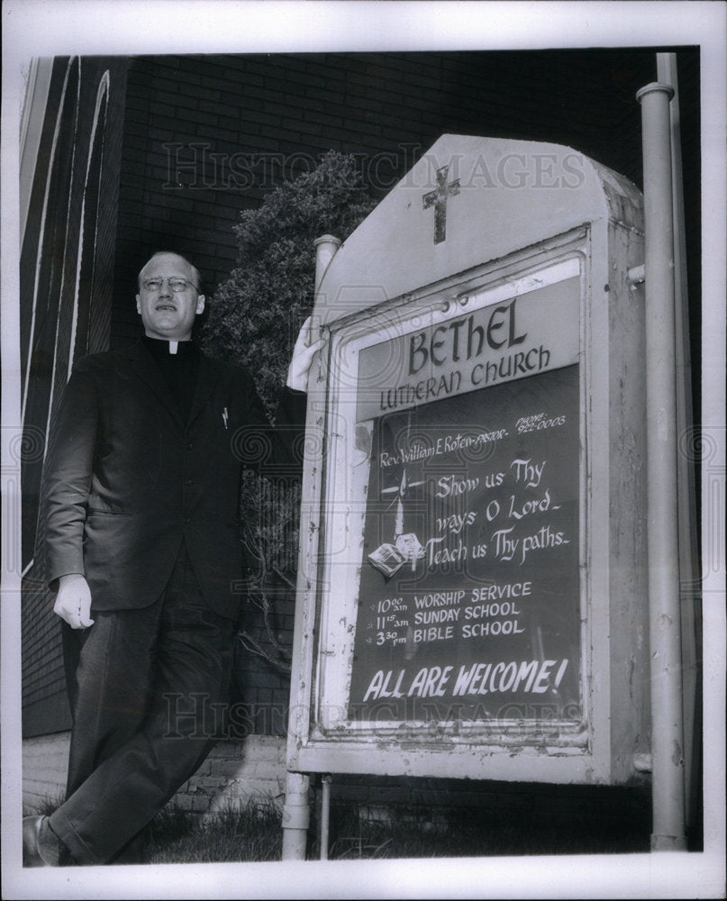 1966 Press Photo Bethel Lutheran Church Father Gythiel - Historic Images