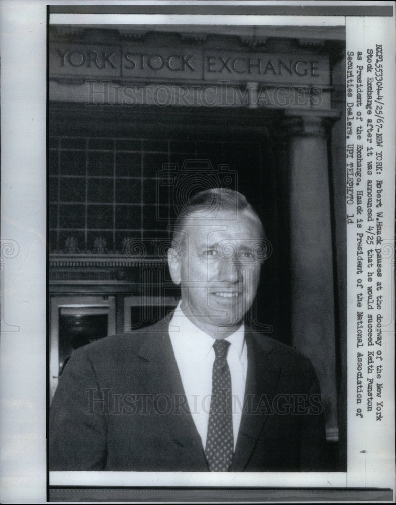 1967 Press Photo Robert Haack New York Stock Exchange - Historic Images