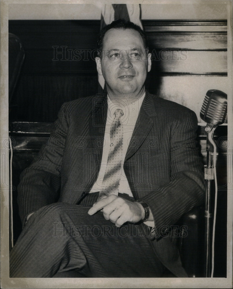 1962 Press Photo Samuel H Olsen Film Producer Chicago - Historic Images