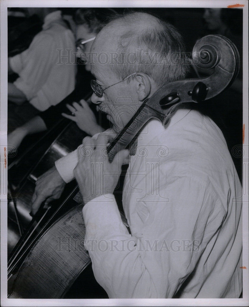 1948 Press Photo Arthut Baker American Record Producer - Historic Images