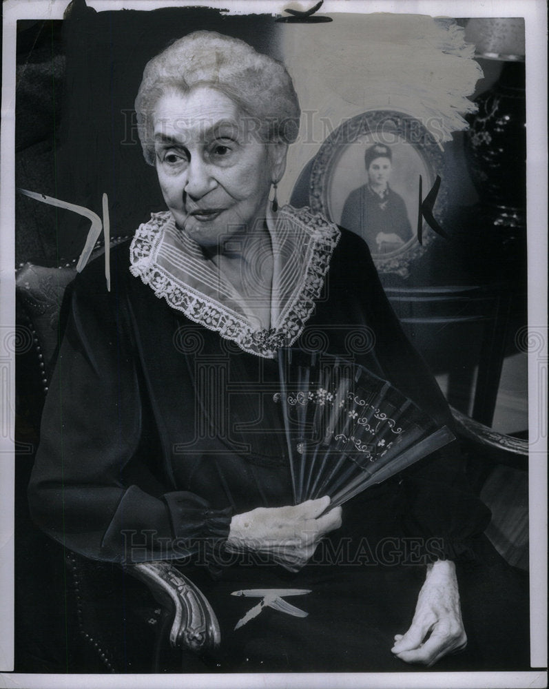 1953 Press Photo Matilda Bobbo senior citizen pose - Historic Images