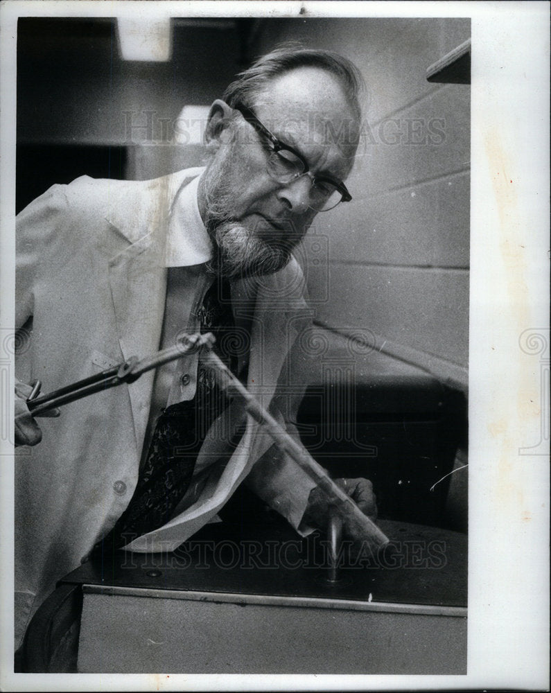 1979 Press Photo Dr James Neel University Michigan - Historic Images