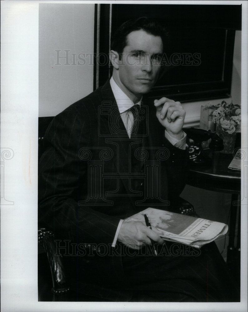 1990 Press Photo Polo Ralph Lauren Three Piece Suit - Historic Images