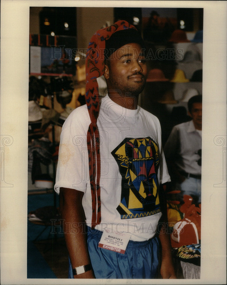 1993 Press Photo Long Knitted Sock Stocking Hat Cap - Historic Images