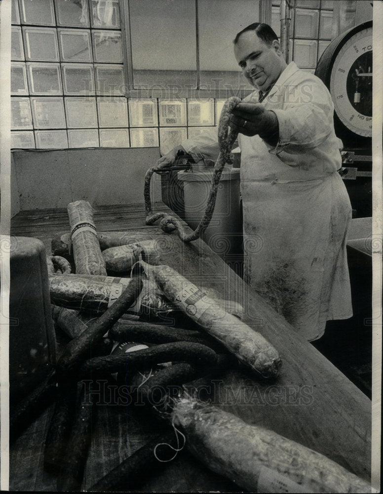 1966 Press Photo George Anichini Italian Sausage Mich - Historic Images