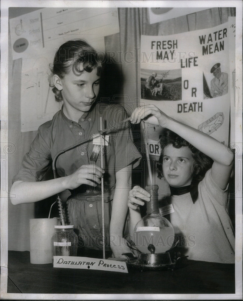 1958 Press Photo Susan Barkes Mulligan Kathie Umlauf - Historic Images