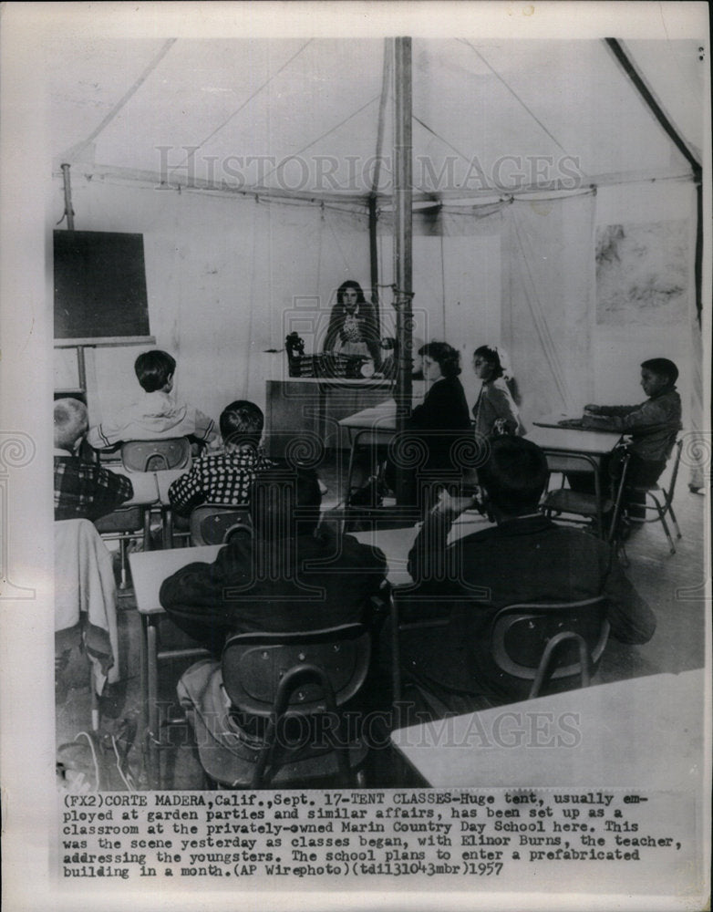 1957 Press Photo Tent Classes Marin Country Day School - Historic Images