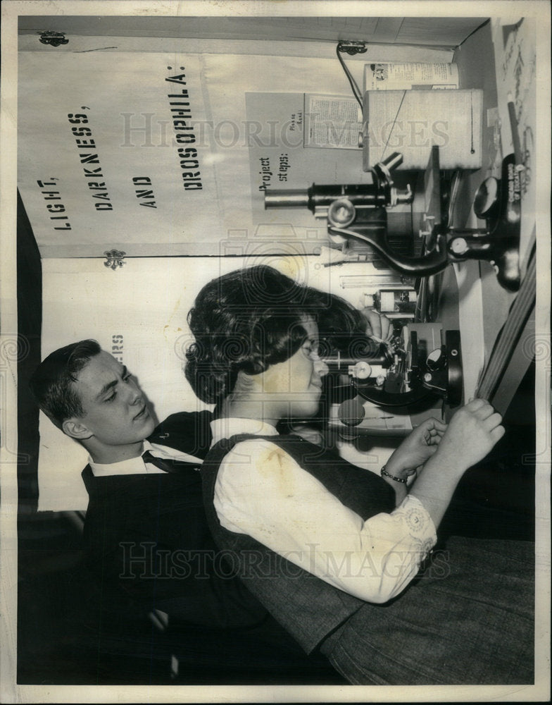 1964 Press Photo Linda Casanova Raymond Cojetnicanin - Historic Images