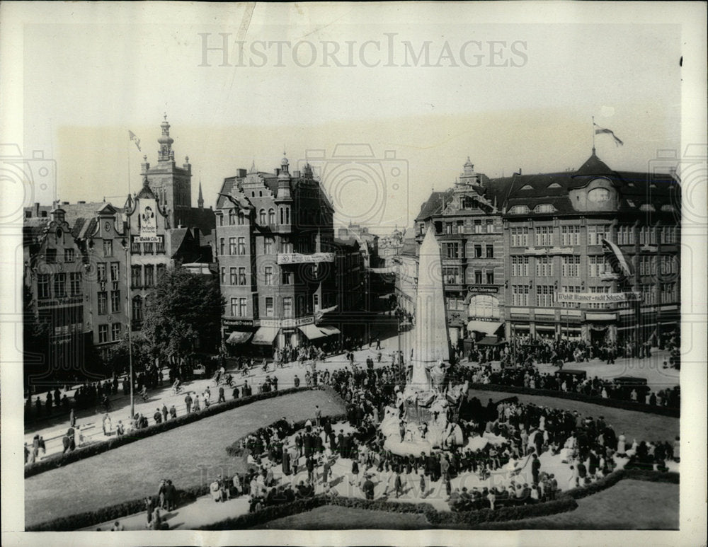 1934 Press Photo Holtz Market Place Election Day Danzig - Historic Images