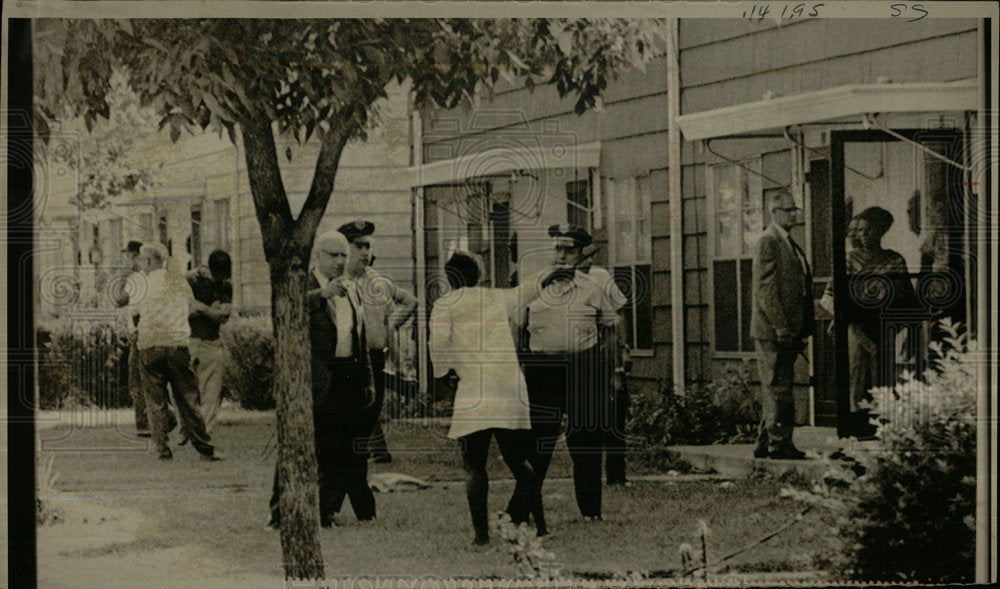 1970 Press Photo Racial Conflict Hits Cities - Historic Images