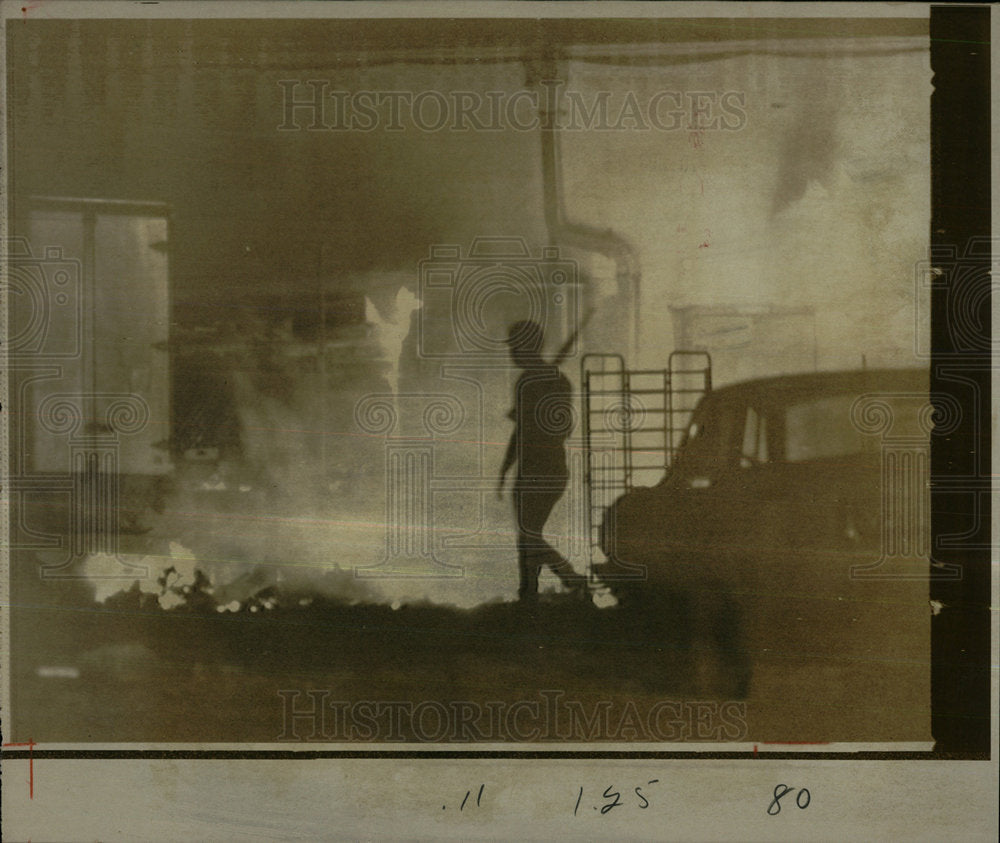 1970 Press Photo Social Society Fire Accident Chicago - Historic Images