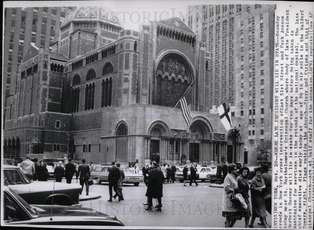 1954 Press Photo Bartholomew Episcopal Church New York - Historic Images