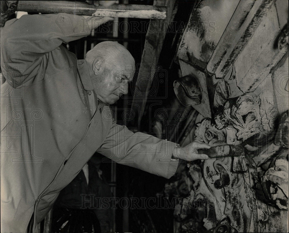 1964 Press Photo James Harman FiX Portland Stone Panel - Historic Images