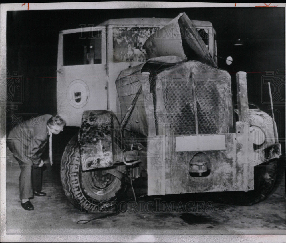 1961 Press Photo East Berlin cleaning department truck - Historic Images