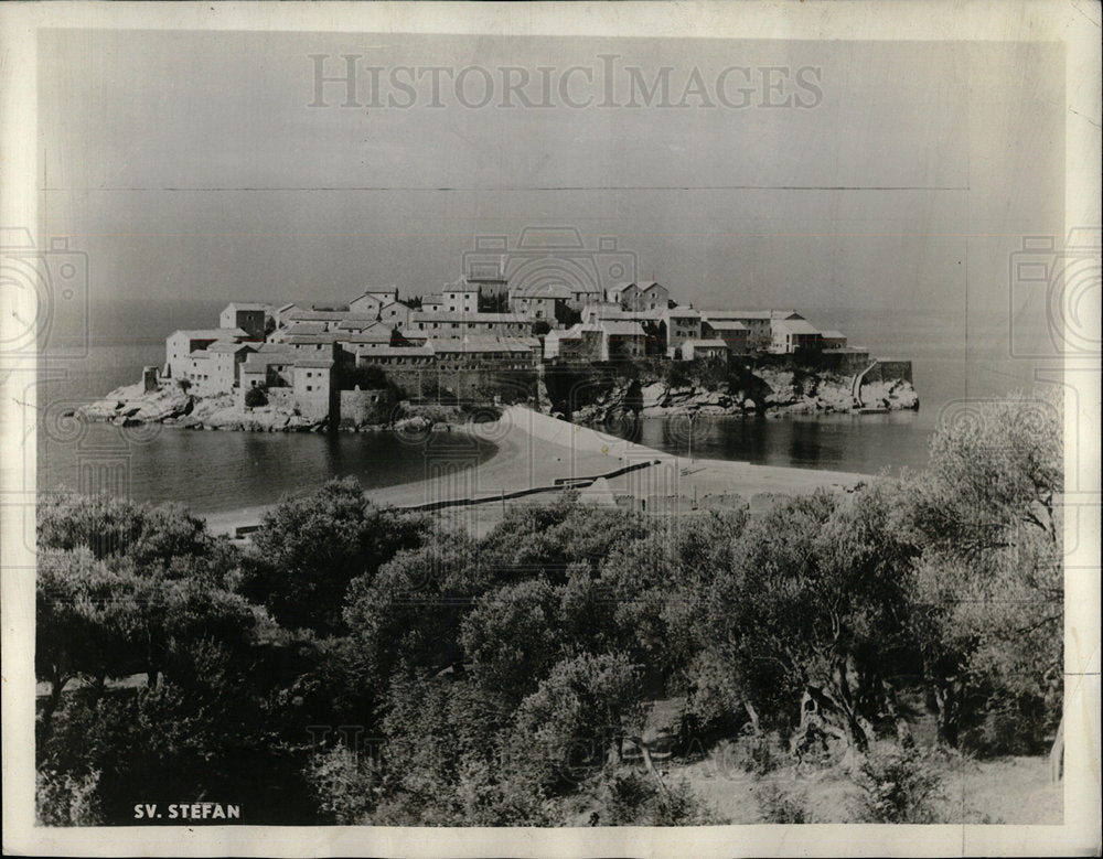 1980 Press Photo Sveti Stefan Yugoslavian coast Hotel - Historic Images