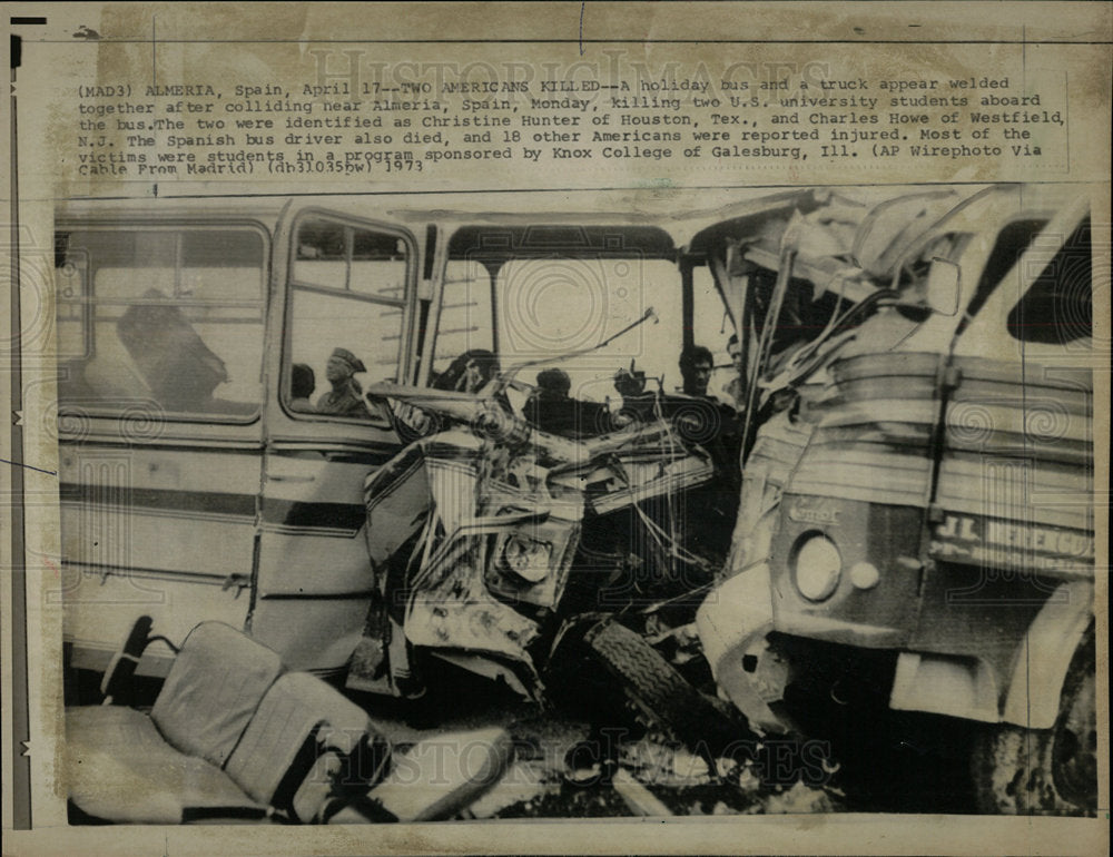 1973 Press Photo Bus & Truck Collision Wreckage Almeria - Historic Images