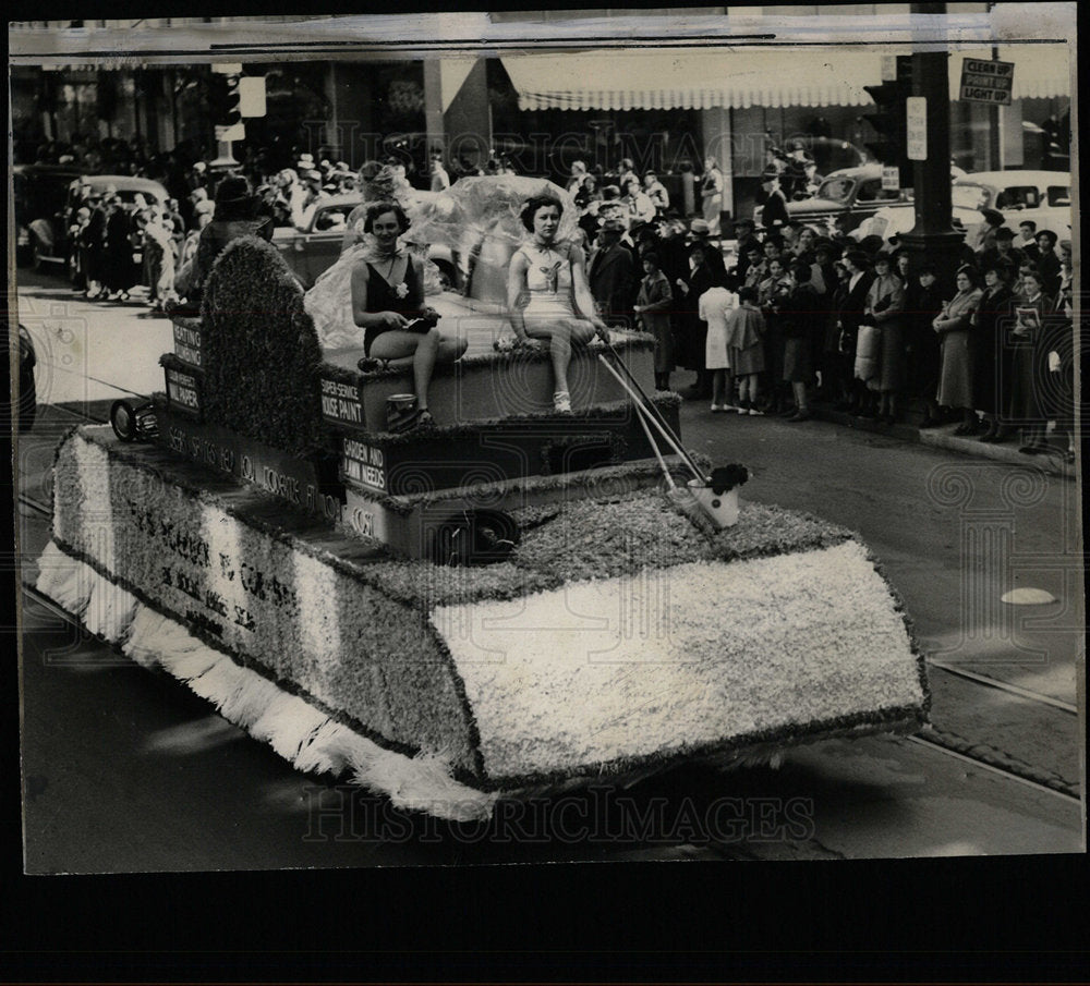 1937 Press Photo Denver Clean Up Paint Up Parade - Historic Images