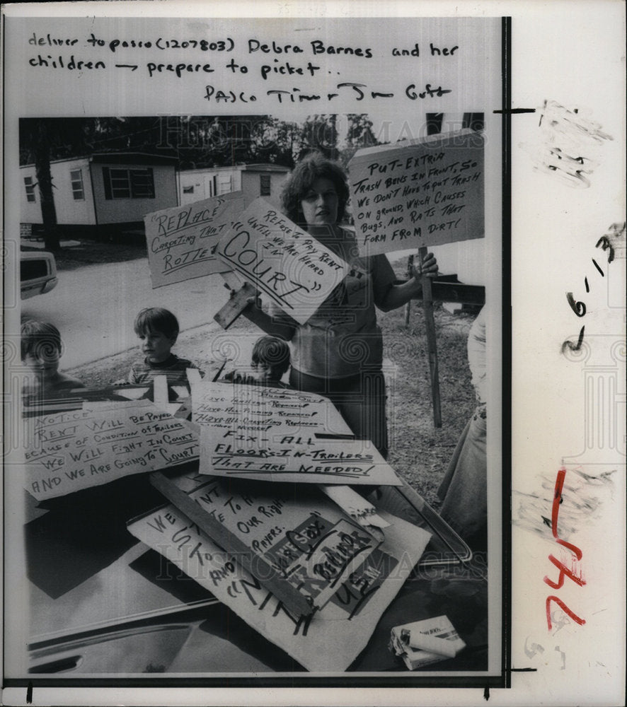 1978 Press Photo Debra Barnes Picket Gulfland Trailer - Historic Images