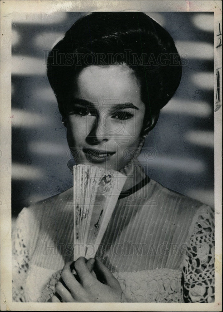 1966 Press Photo Geraldine Chaplin in "Dr. Zhivago" - Historic Images