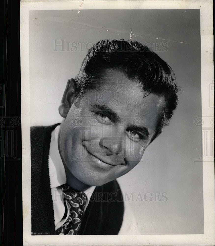 1949 Press Photo actor Glenn Ford - Historic Images