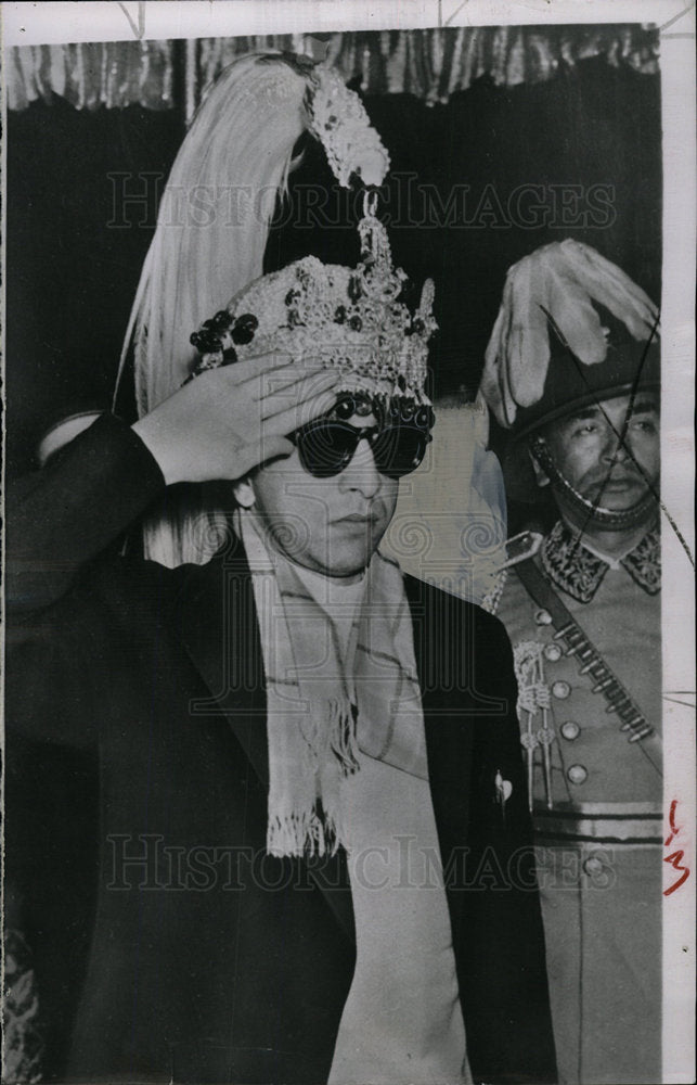 1956 Press Photo Mahendra Bir Bikram Shah Dev Nepal - Historic Images