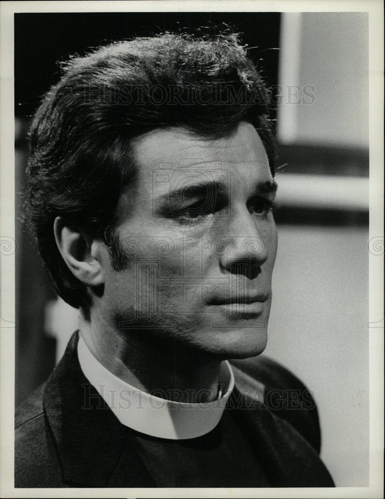 1974 Press Photo George Maharis American Actor - Historic Images