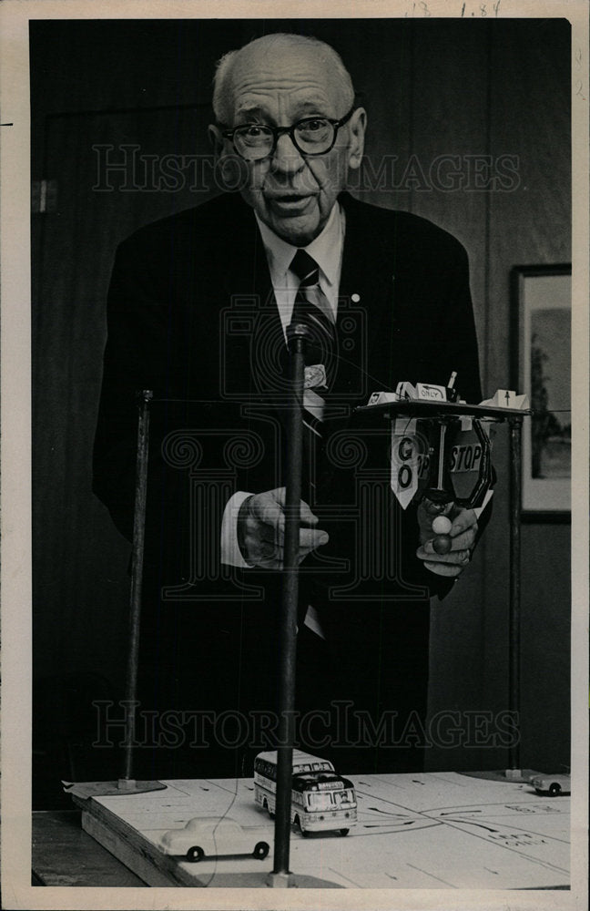 1971 Press Photo Inventor E. C. Forsythe - Historic Images