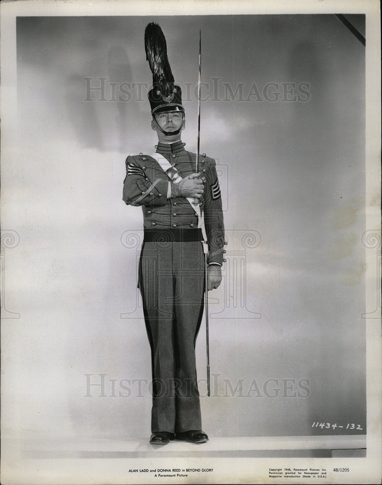 1946 Press Photo Actor Alan Ladd Beyond Glory - Historic Images