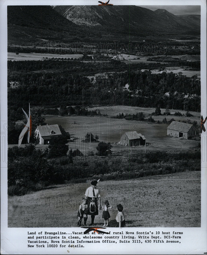 1974 Press Photo Nova Scotia Canada - Historic Images