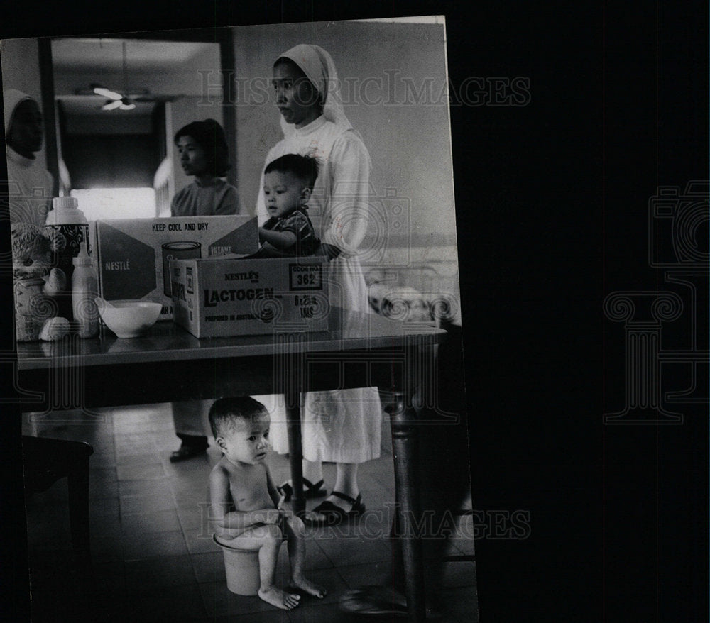 1973 Press Photo Vietnam War Orphans - Historic Images