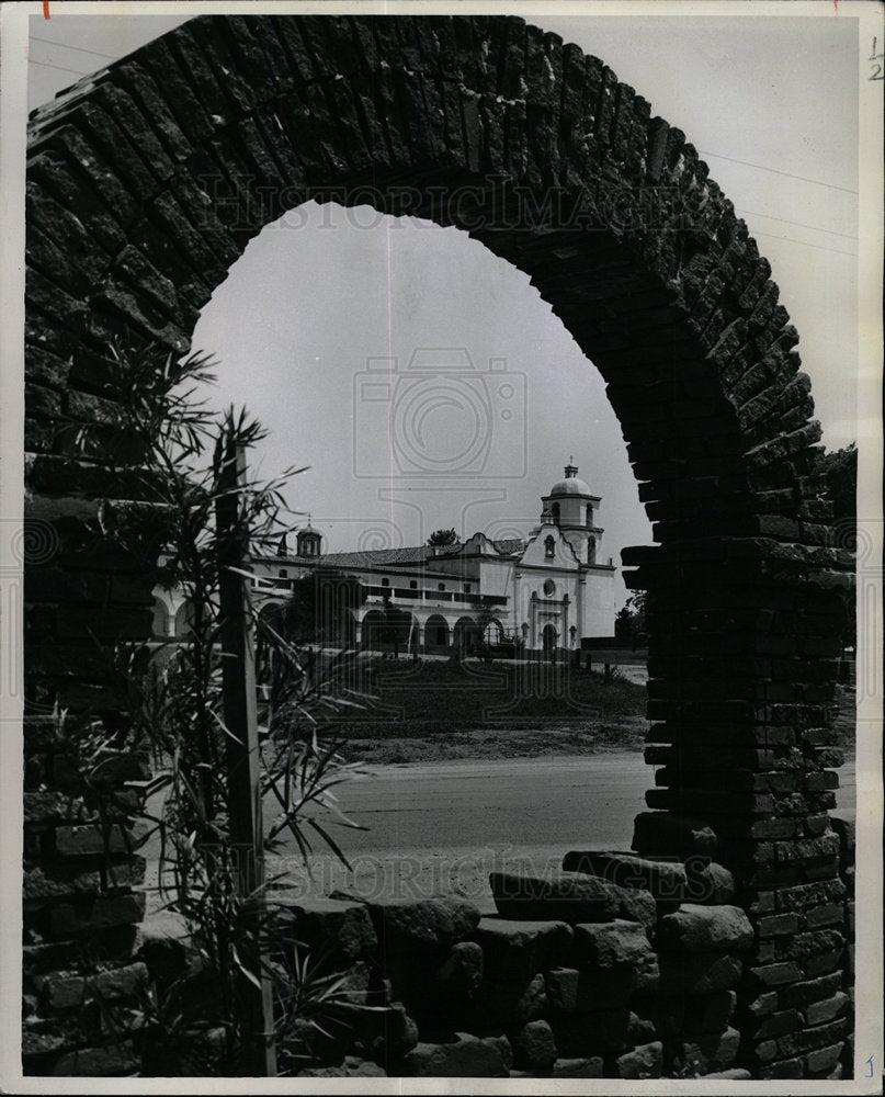 1967 Press Photo Mission San Luis Rey California size - Historic Images