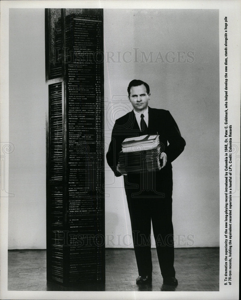 1977 Press Photo Dr Peter Goldmark Phonograph Columbia - Historic Images