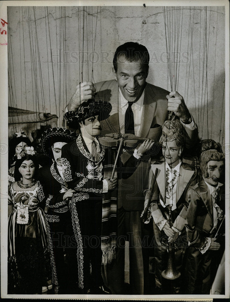 1963 Press Photo Ed Sullivan Piccoli Puppets Italy. - Historic Images