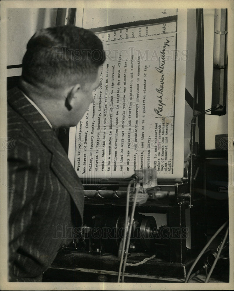 1928 Press Photo Paris France Radio Strassburger London - Historic Images