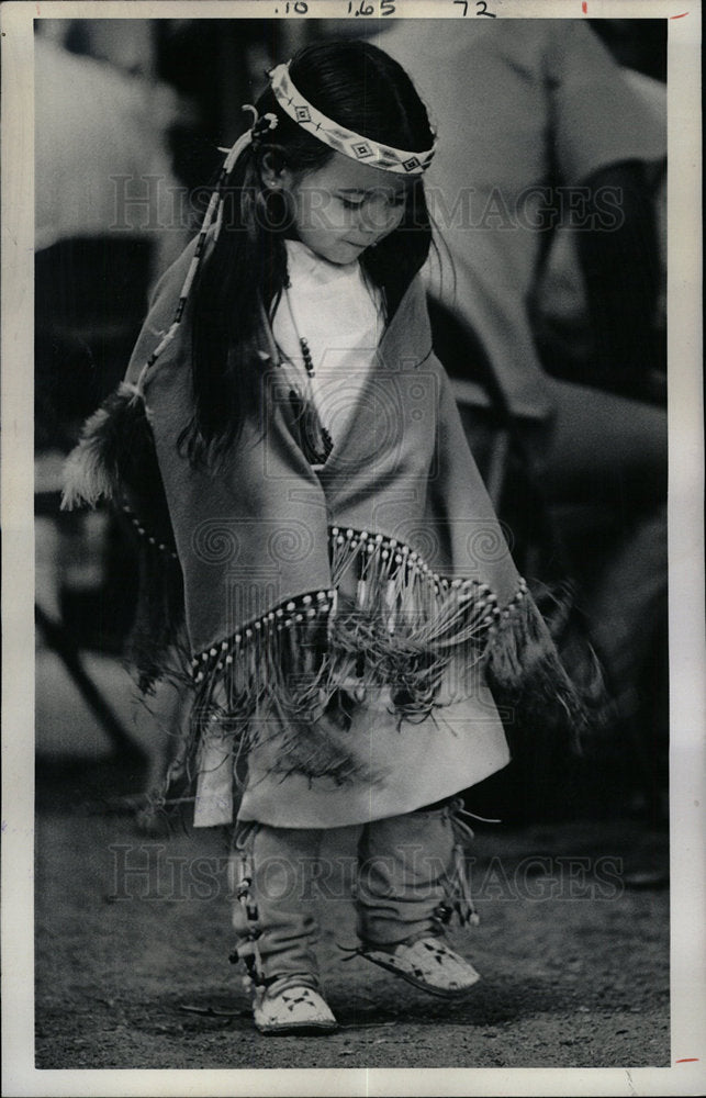 1973 Press Photo Wendy Irving Indian kid dancer Denver - Historic Images