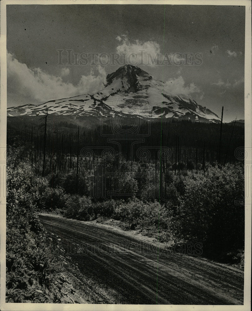 1966 Press Photo Mount Hood Cascade Volcanic Arc Mich - Historic Images