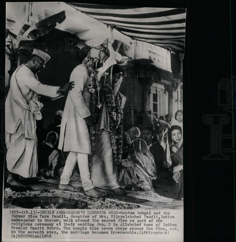 1949 Press Photo Gautum Sehgal Mrs Vijayalajshmi Pandi - Historic Images