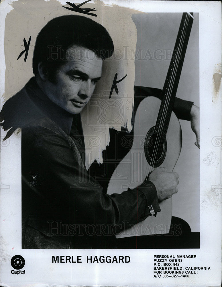 1971 Press Photo Merle Haggard Singer Musician Fiddler - Historic Images