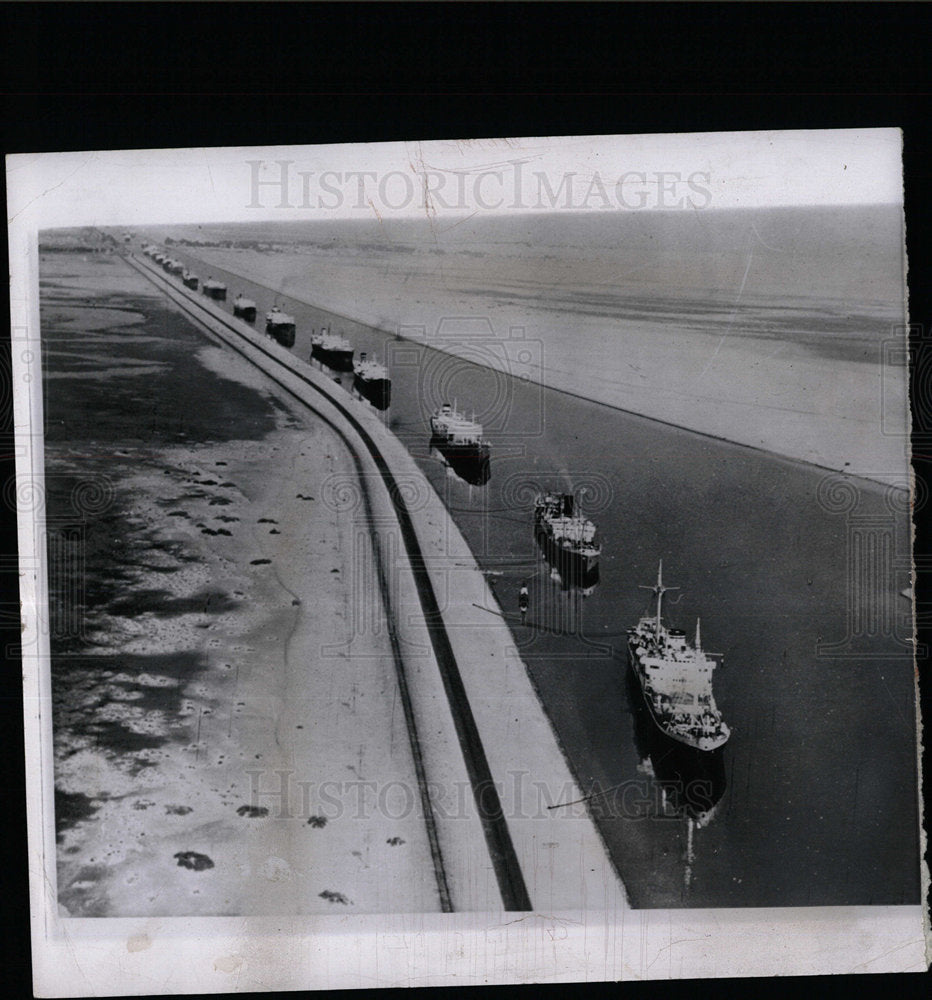 1957 Press Photo Surz Canal Ship Road Water - Historic Images