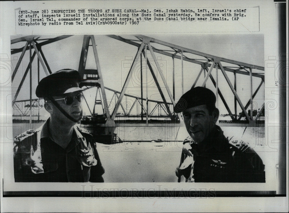 1967 Press Photo Inspecting Suez Canal Izhak Rabin - Historic Images