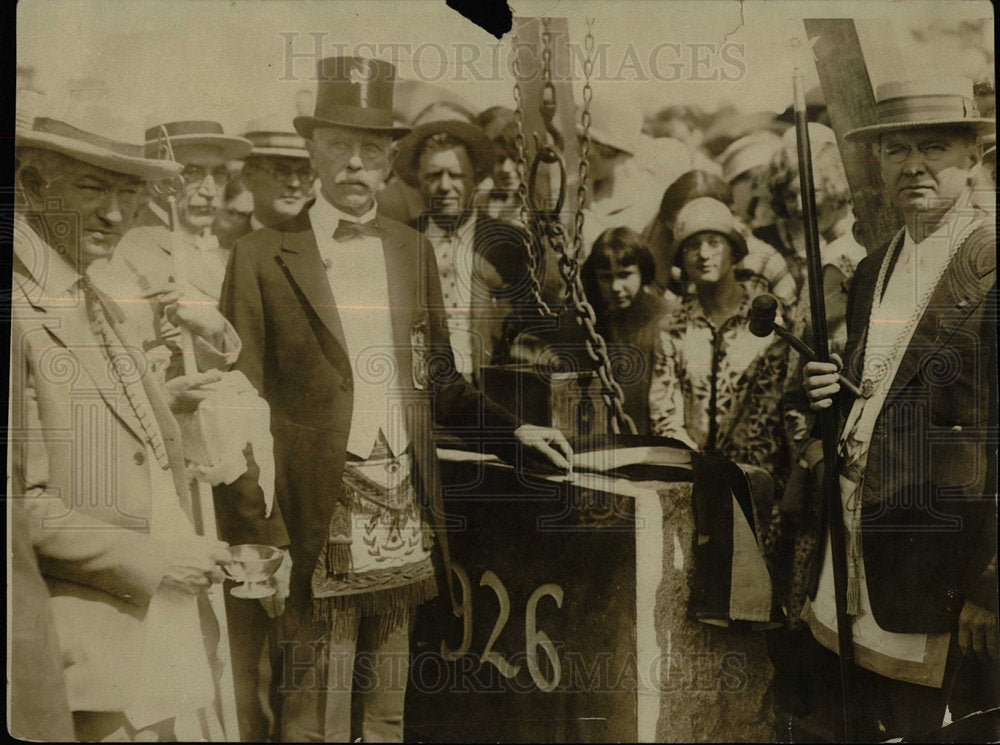 Press PhotoSr Higl Cornerstone - Historic Images