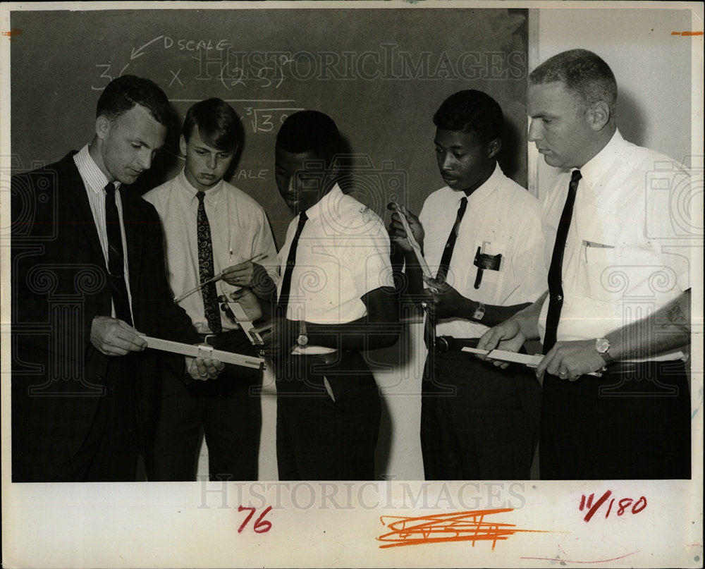 1966 Press Photo IBM Multinational Company Chicago - Historic Images