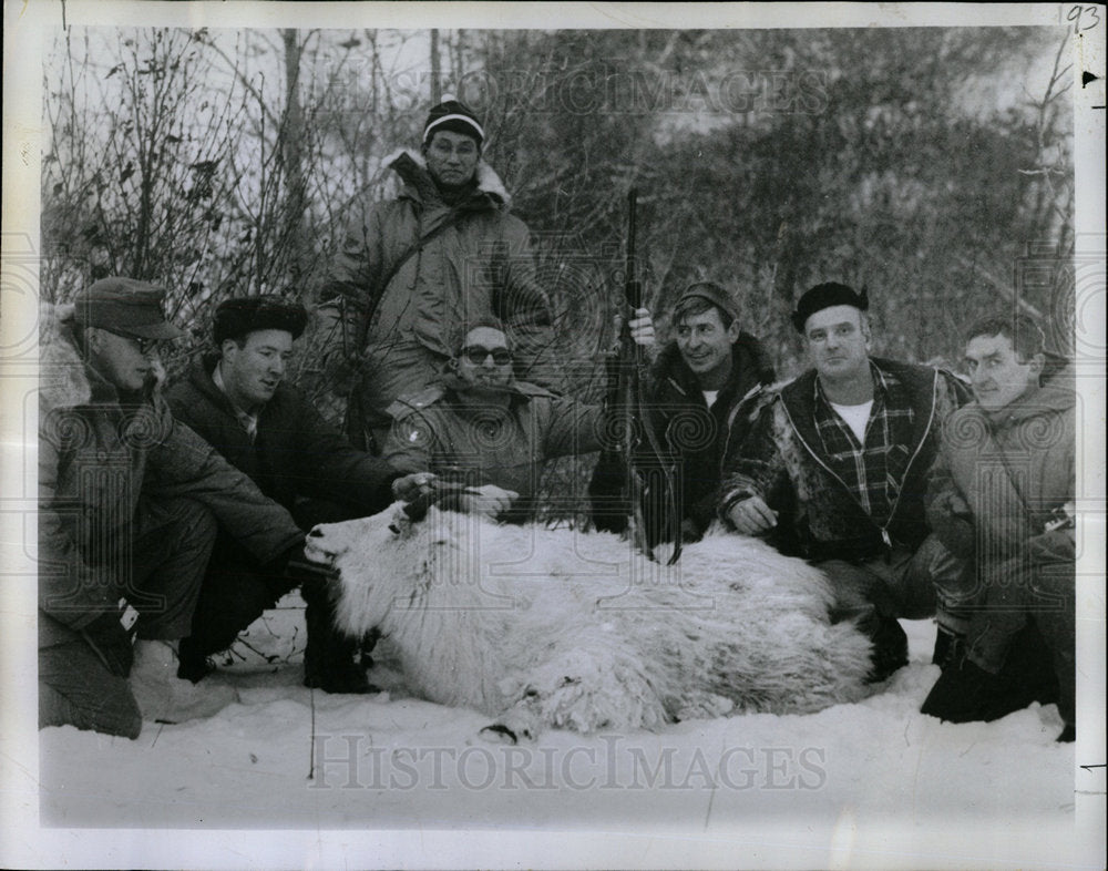 1959 Press Photo King Mahendra Nepal Royal Hunt Alaska - Historic Images