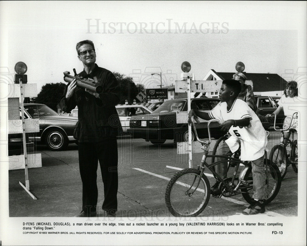 1993 Press Photo Michael Douglas Producer - Historic Images